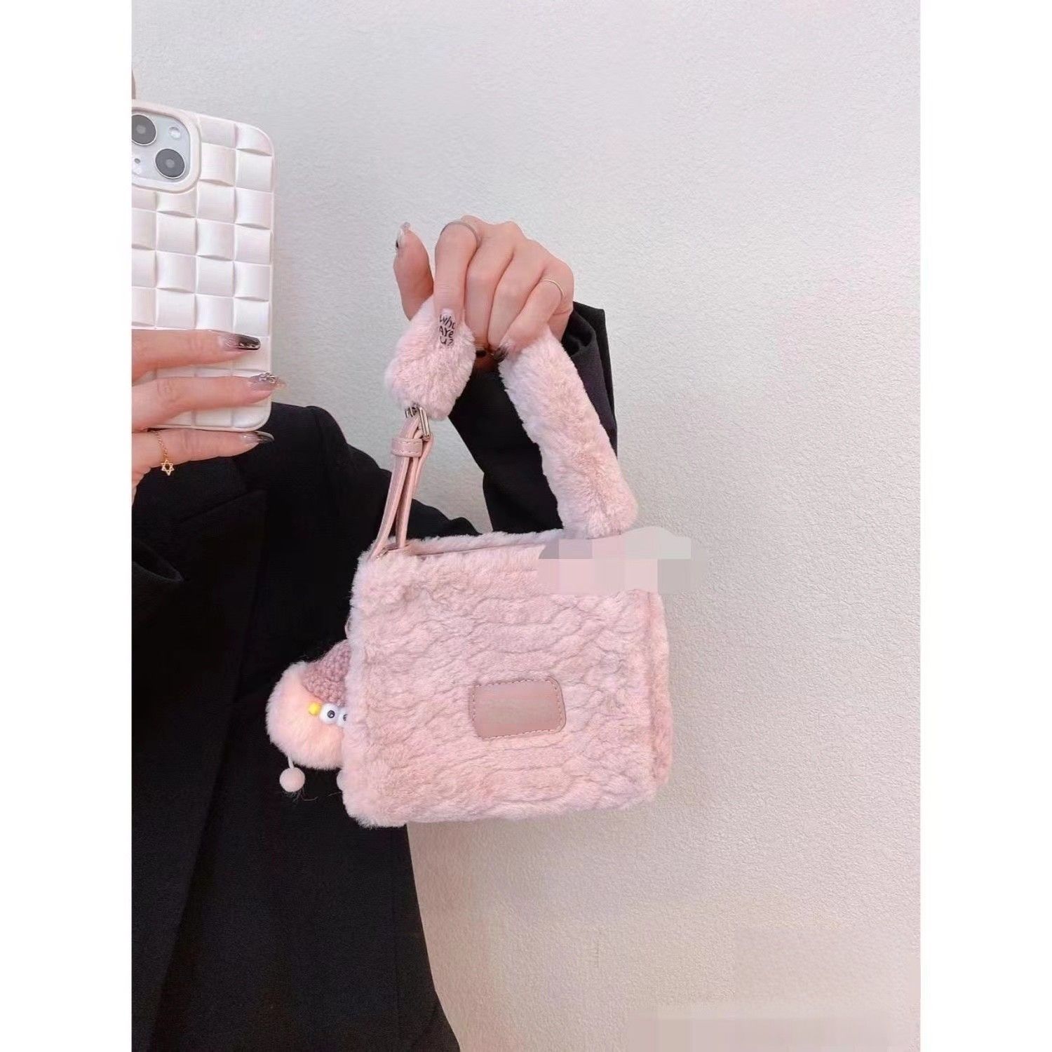 2023 niche square bag design high-end sense bag female plush Teddy autumn and winter chain mini...