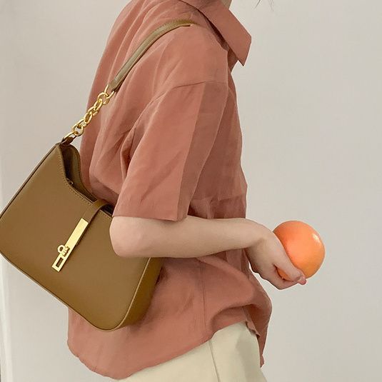 Korean niche design bag women's summer 2023 new trendy high-end portable underarm bag versatile fashion shoulder bag