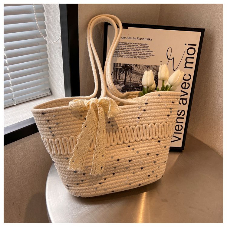 Large-Capacity Beach Bag Fashion All-Match Commuter Tote Bag Niche Weaving Portable Foreign Style Shoulder Bag