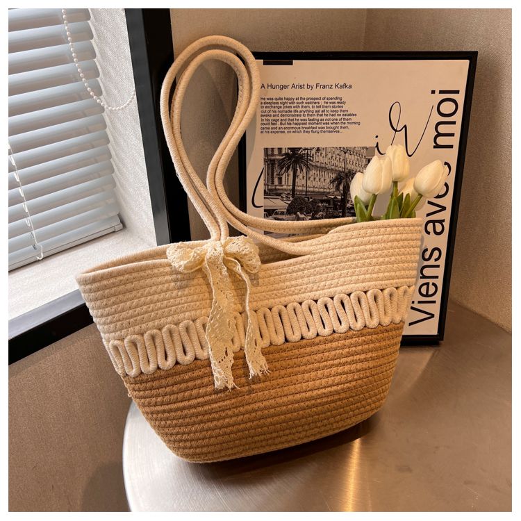 Large-Capacity Beach Bag Fashion All-Match Commuter Tote Bag Niche Weaving Portable Foreign Style Shoulder Bag
