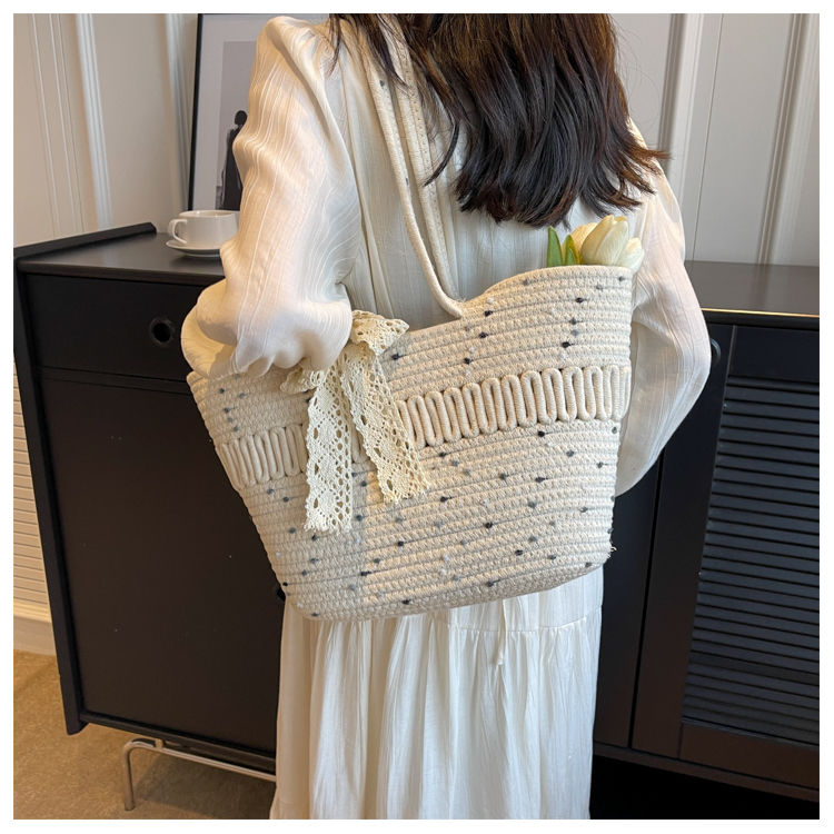 Large-Capacity Beach Bag Fashion All-Match Commuter Tote Bag Niche Weaving Portable Foreign Style Shoulder Bag