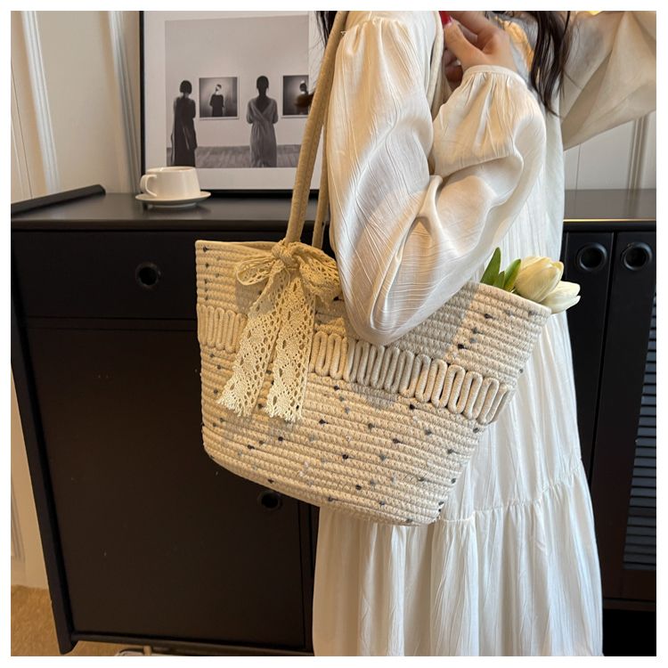 Large-Capacity Beach Bag Fashion All-Match Commuter Tote Bag Niche Weaving Portable Foreign Style Shoulder Bag