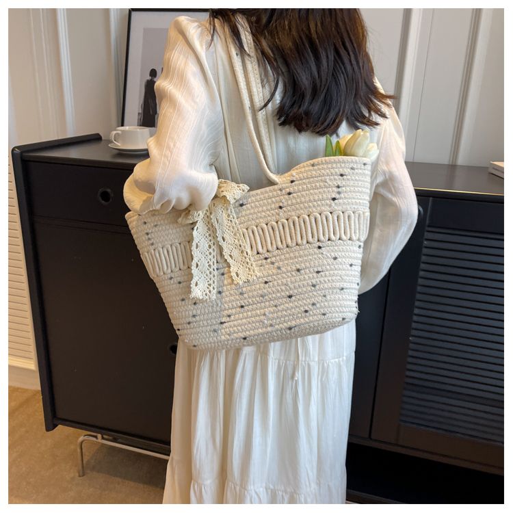 Large-Capacity Beach Bag Fashion All-Match Commuter Tote Bag Niche Weaving Portable Foreign Style Shoulder Bag