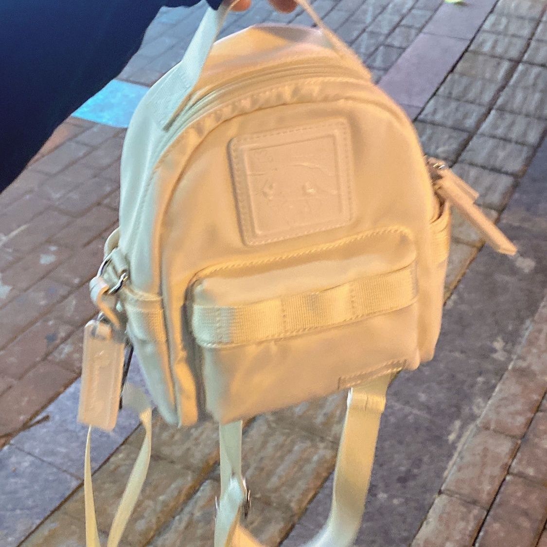 Small and cute shoulder bag female 2023 new casual exquisite small milk bag backpack student commuting small school bag