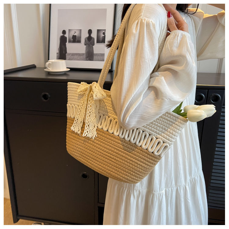 Large-Capacity Beach Bag Fashion All-Match Commuter Tote Bag Niche Weaving Portable Foreign Style Shoulder Bag