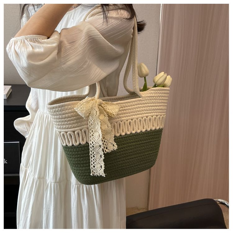 Large-Capacity Beach Bag Fashion All-Match Commuter Tote Bag Niche Weaving Portable Foreign Style Shoulder Bag