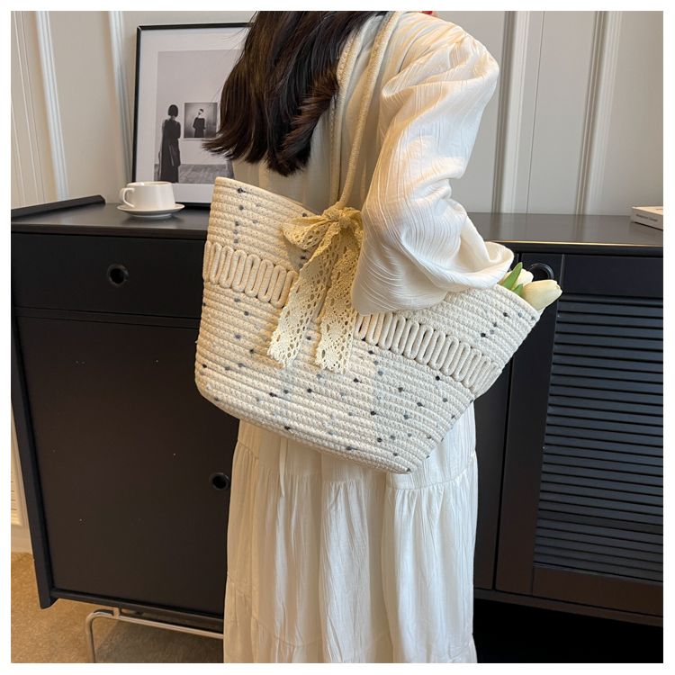 Large-Capacity Beach Bag Fashion All-Match Commuter Tote Bag Niche Weaving Portable Foreign Style Shoulder Bag