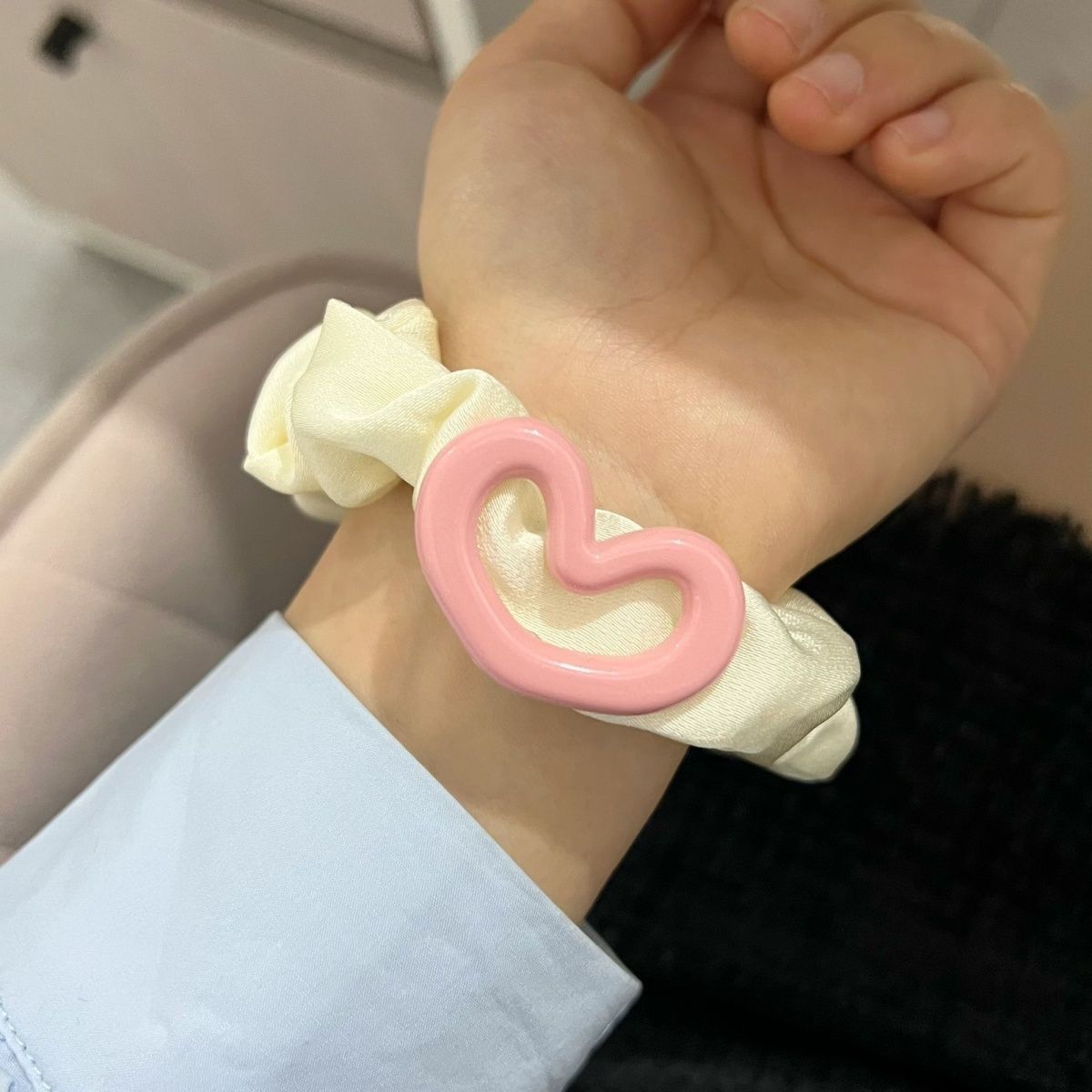 ins溫柔奶油色鏤空愛心大腸發圈ins甜美少女扎頭髮日韓學生女頭飾