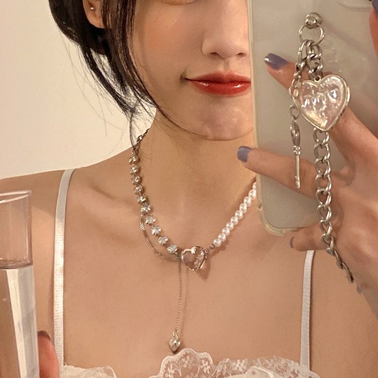 爱心拼接珍珠项链夏季设计感高级轻奢小众锁骨链2023年新款女颈链