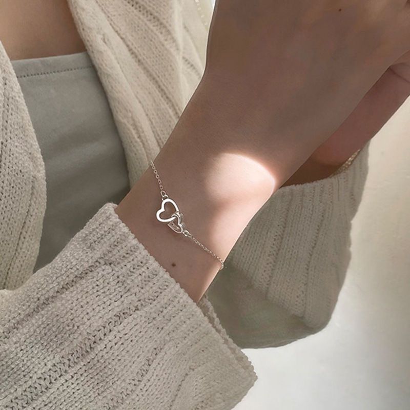 Korean version hollow peach heart double heart-shaped bracelet female cold style simple ins niche style light and fine love bracelet