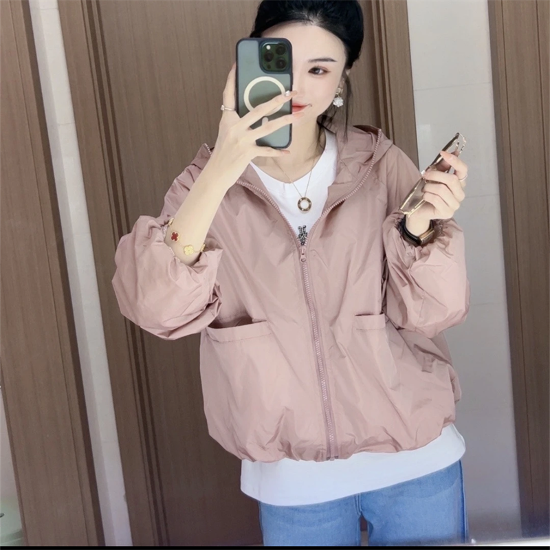 Lanhai Yinuo Hooded Loose Lightweight Sunscreen Coat Women's 2023 Spring and Summer New Thin Casual Tops Trendy