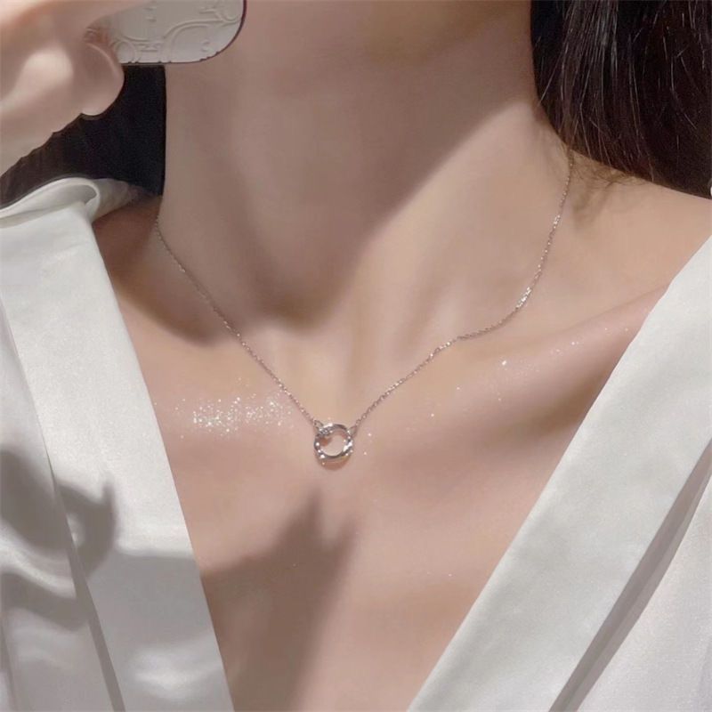 Mobius interlocking necklace women's light luxury high-end design niche collarbone chain couple girlfriends necklace