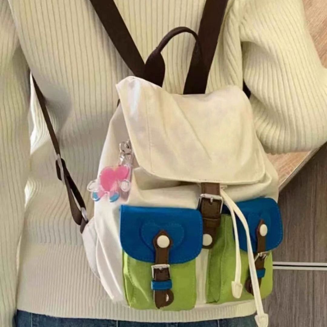 新款可爱元气少女学生书包轻便通勤双肩包背包大容量出游包包