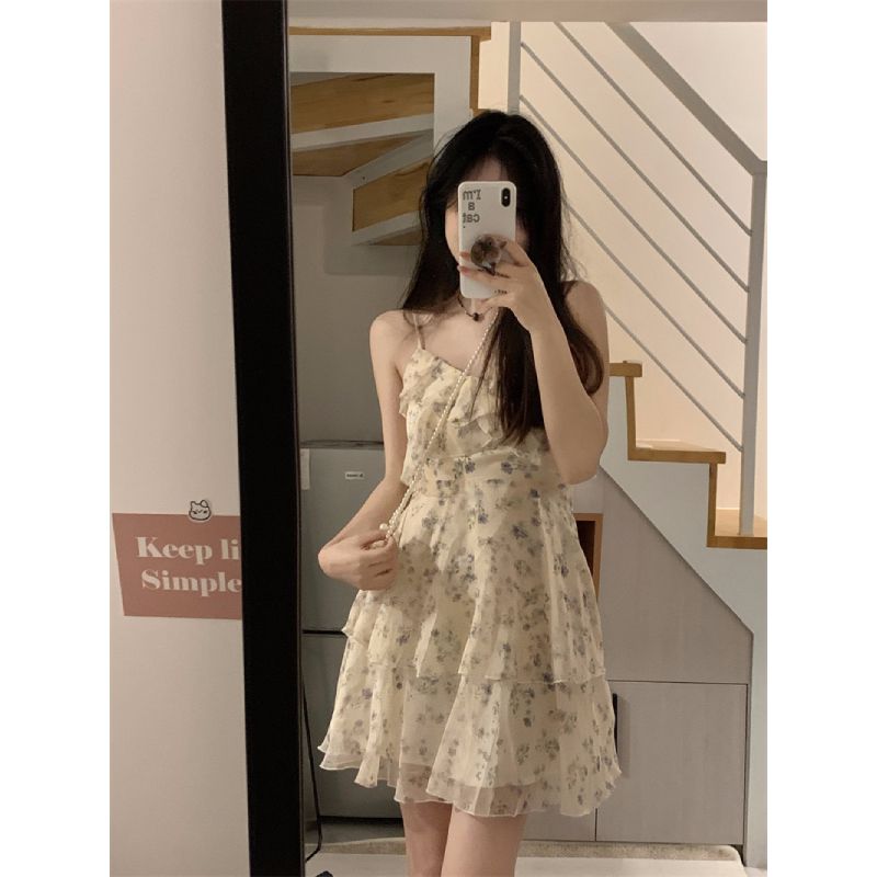 溫柔風碎花吊帶連衣裙夏季2023年新款氣質顯瘦設計感小眾女裝裙子