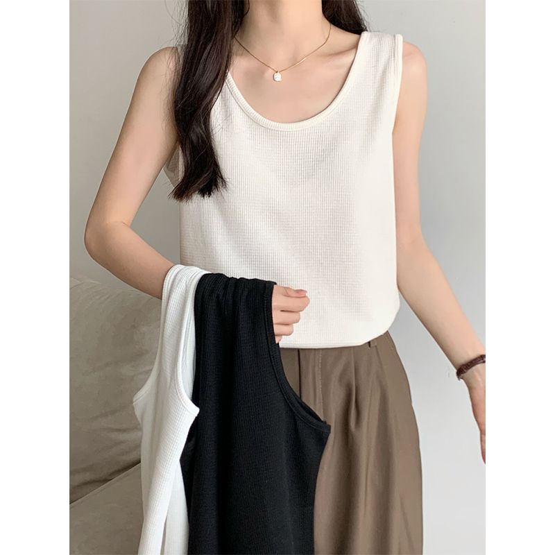 White Camisole Women's 2023 Summer Outerwear Loose Black Suit Inner Bottom Large Size Sleeveless Top