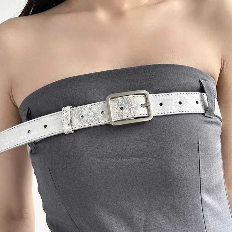 Instagram blogger Bi prepares high-end silver crack personalized and versatile street style belt, spicy girl_viptrois.com