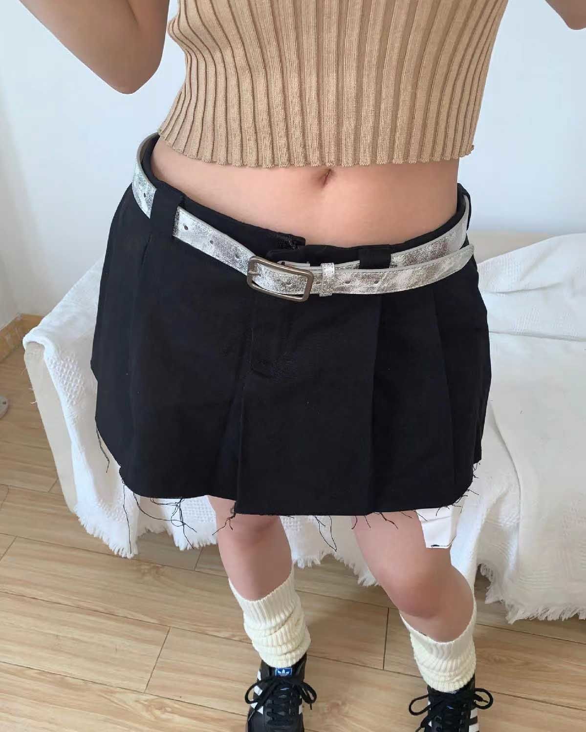 Instagram blogger Bi prepares high-end silver crack personalized and versatile street style belt, spicy girl_viptrois.com