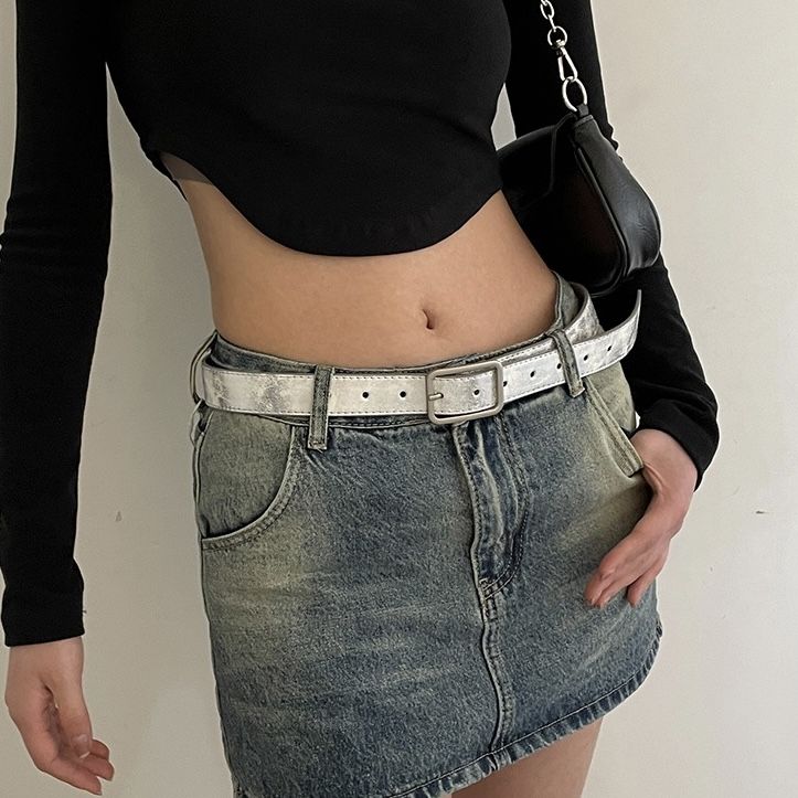 Instagram blogger Bi prepares high-end silver crack personalized and versatile street style belt, spicy girl_viptrois.com