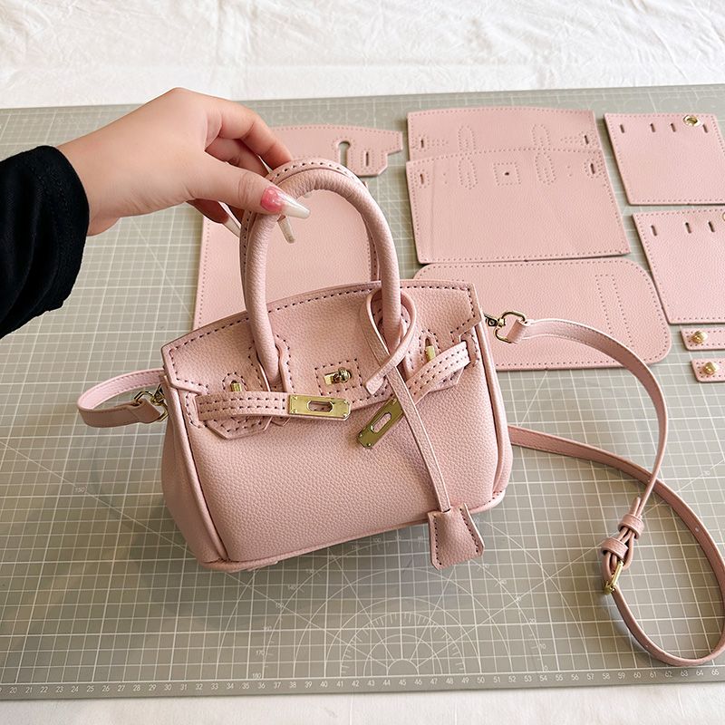 DIY hand-sewn platinum bag, homemade material bag, high-quality casual portable shoulder bag, gift to friends