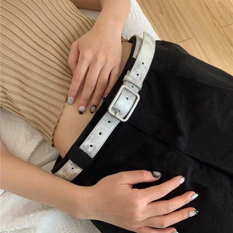 Instagram blogger Bi prepares high-end silver crack personalized and versatile street style belt, spicy girl_viptrois.com