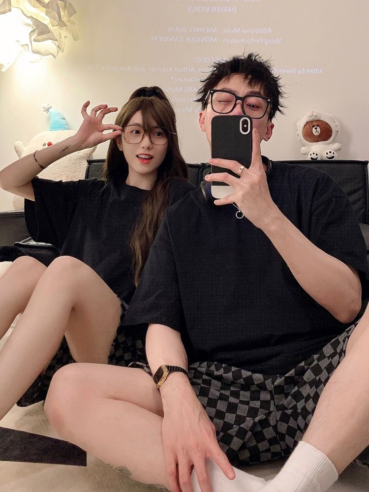 Couple pajamas summer pure cotton short-sleeved women's simple black solid color men can wear thin section home service suit