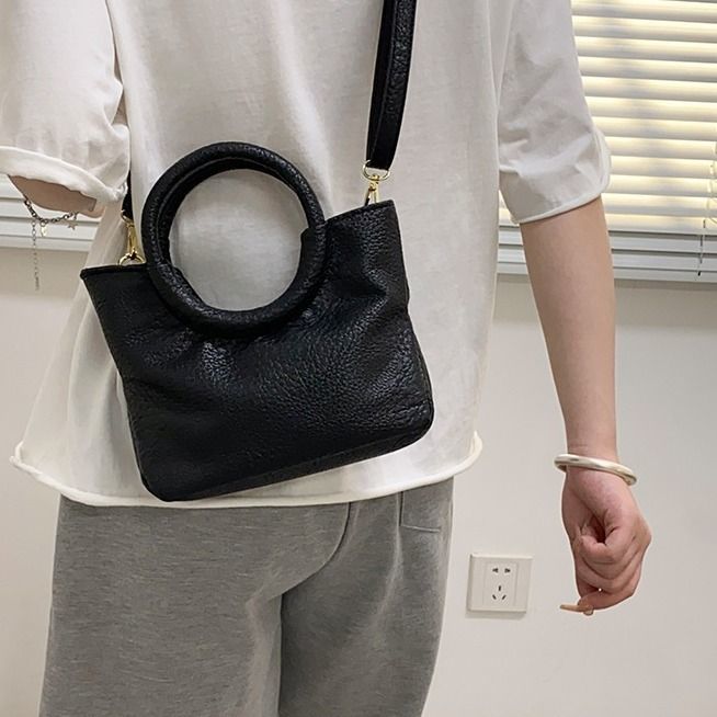 Summer fashion bag women's  new trendy niche design high-level all-match work commuting shoulder Messenger bag