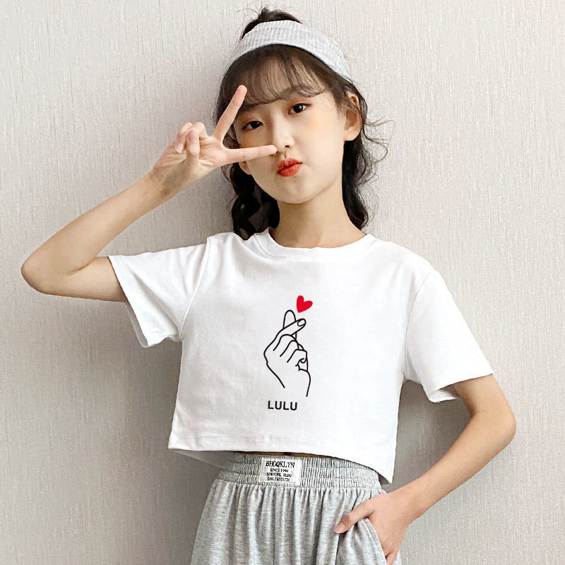 中大女童短袖t恤2023新款可愛夏季時髦洋氣黑色兒童短款高腰上衣