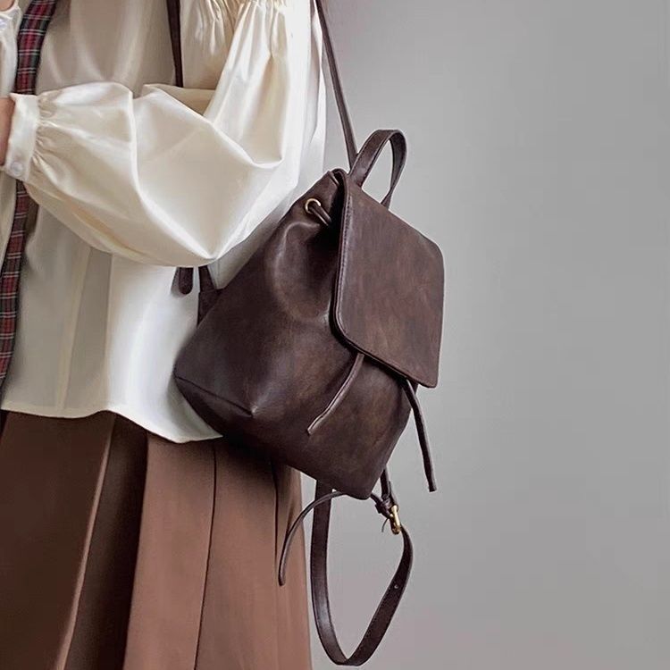 Xiaohongshu same style small retro brown shoulder bag female 2023 spring and summer new simple literary all-match single shoulder bag