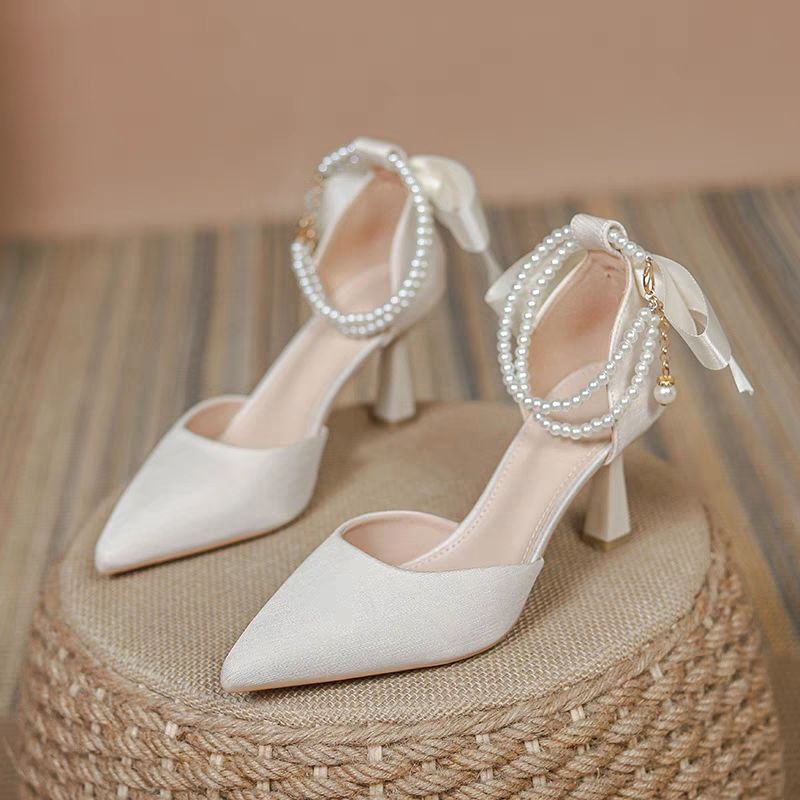 绸缎单鞋女日常可穿白色伴娘新娘配婚纱婚鞋细跟成人礼高跟鞋