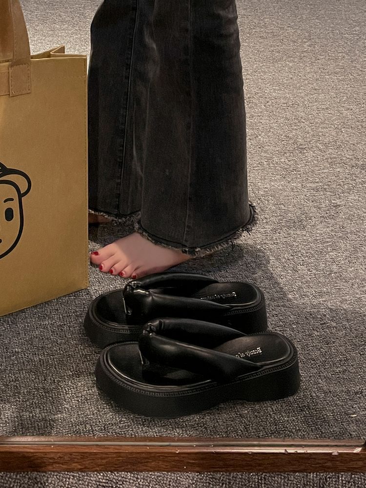厚底夾趾人字拖鞋女夏外穿2023年新款網紅時尚超火防滑沙灘涼拖鞋