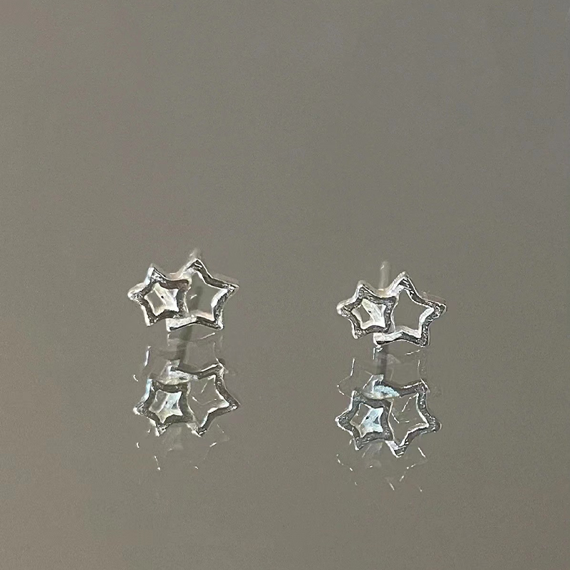 S925纯银五角星耳钉女秋冬气质小众设计感耳环养耳洞星星耳骨耳饰