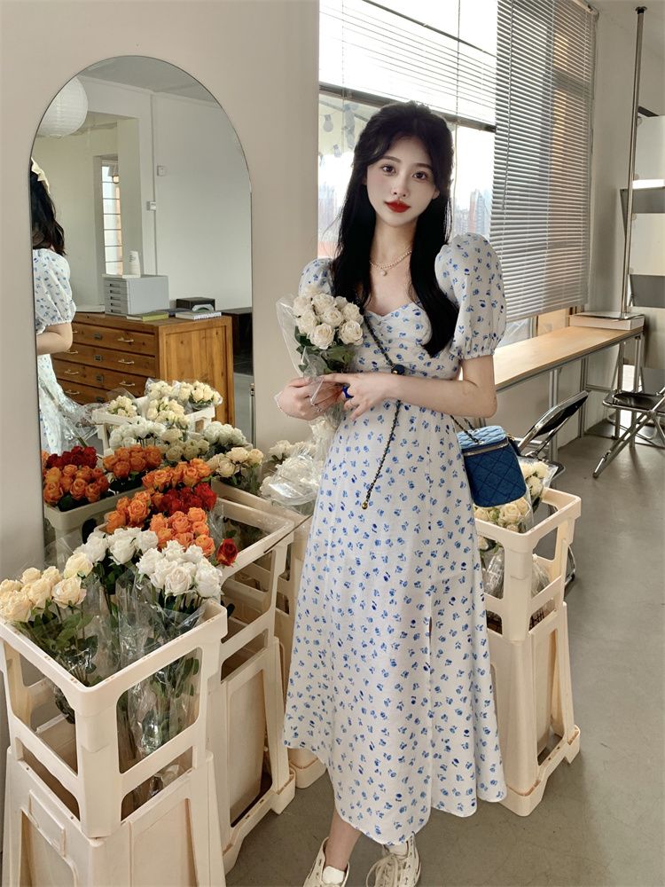 Xiaozi's first love dress with puff sleeves French floral dress women's short-sleeved square collar high slit black tea break skirt