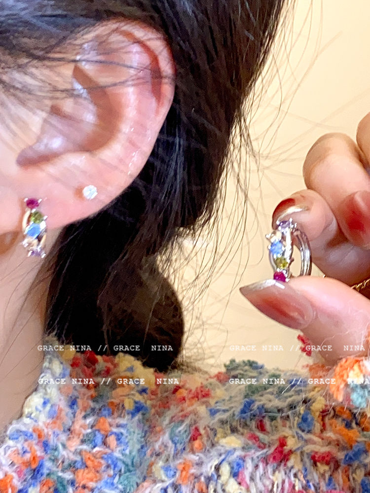 千禧辣妹~彩色鋯石耳環小巧精緻耳釘2023新款洋氣圈耳飾女高級感
