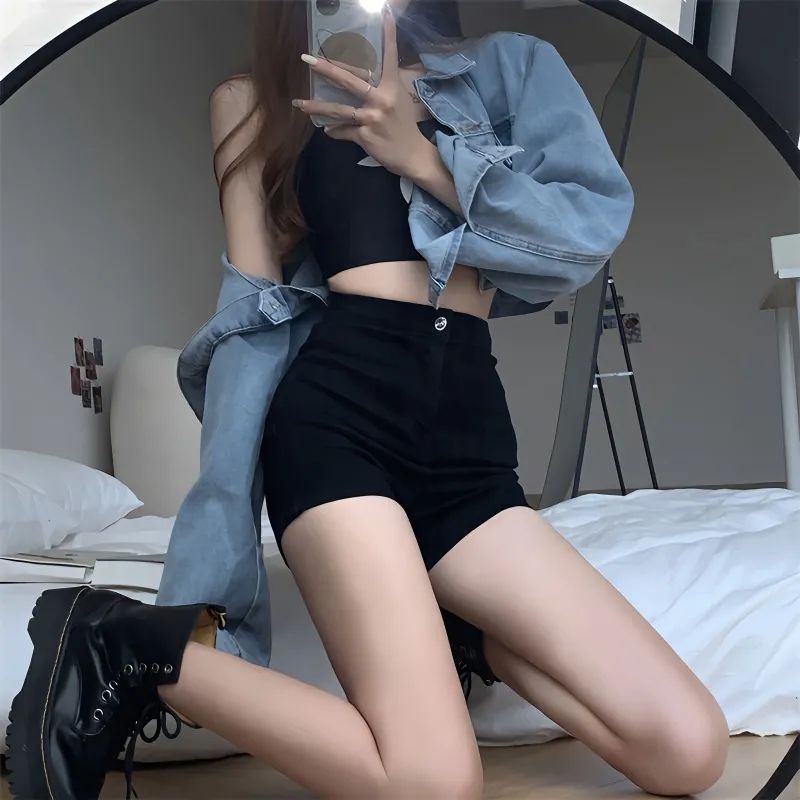 Black tight hot girl denim super shorts for women, high waist, slimming, long legs, hip-covering, A-line stretch hot pants ins trend