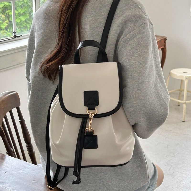 Xiaoxiangfeng Backpack Women's 2023 New Bag Contrast Color Fashion Casual Simple Flip Versatile Small Backpack Student