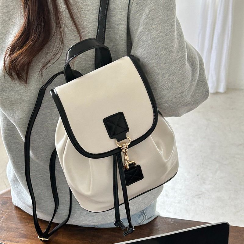 Xiaoxiangfeng Backpack Women's 2023 New Bag Contrast Color Fashion Casual Simple Flip Versatile Small Backpack Student