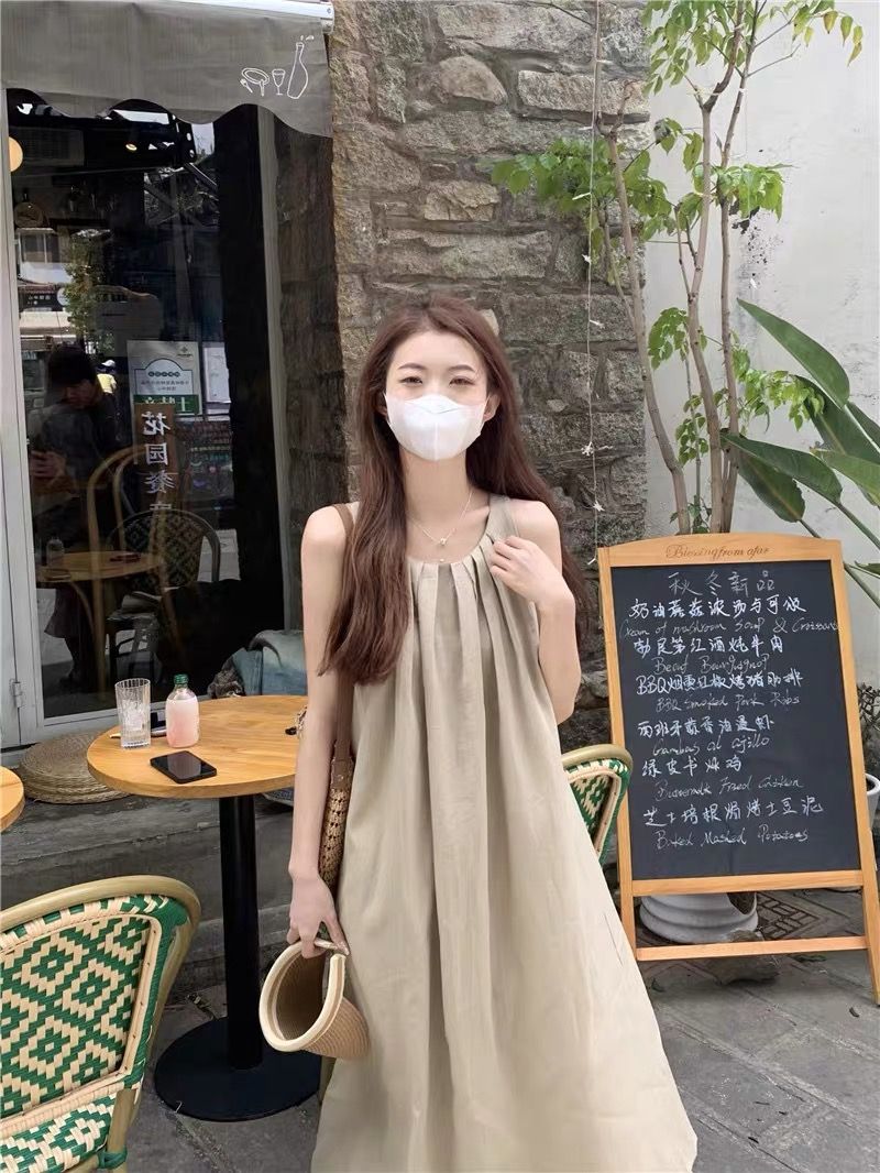 Tea break French retro hanging neck sleeveless suspender dress plus size fat sister loose and thin temperament mid-length skirt