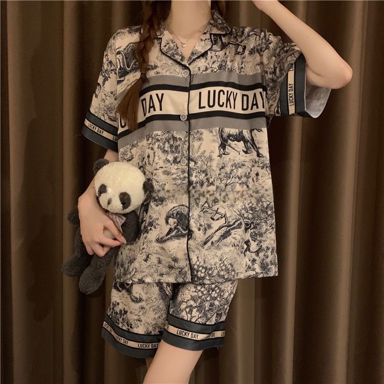 High-grade ice silk short-sleeved couple pajamas women's summer three-piece ink painting men's trousers loose home clothes summer