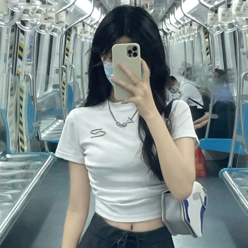 白色正肩短袖T恤女夏季新款修身辣妹胖mm短款設計感高腰半袖上衣