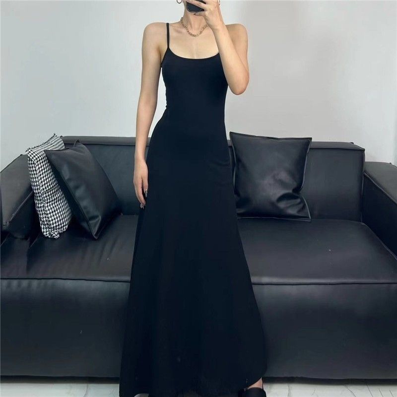 胖mm200斤大碼連衣裙2023新款純欲風性感吊帶長裙女過膝連衣裙夏