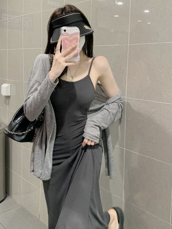 Summer Korean fashion suit for women, gray long-sleeved cardigan jacket, thin pure lust style suspender dress two-piece set