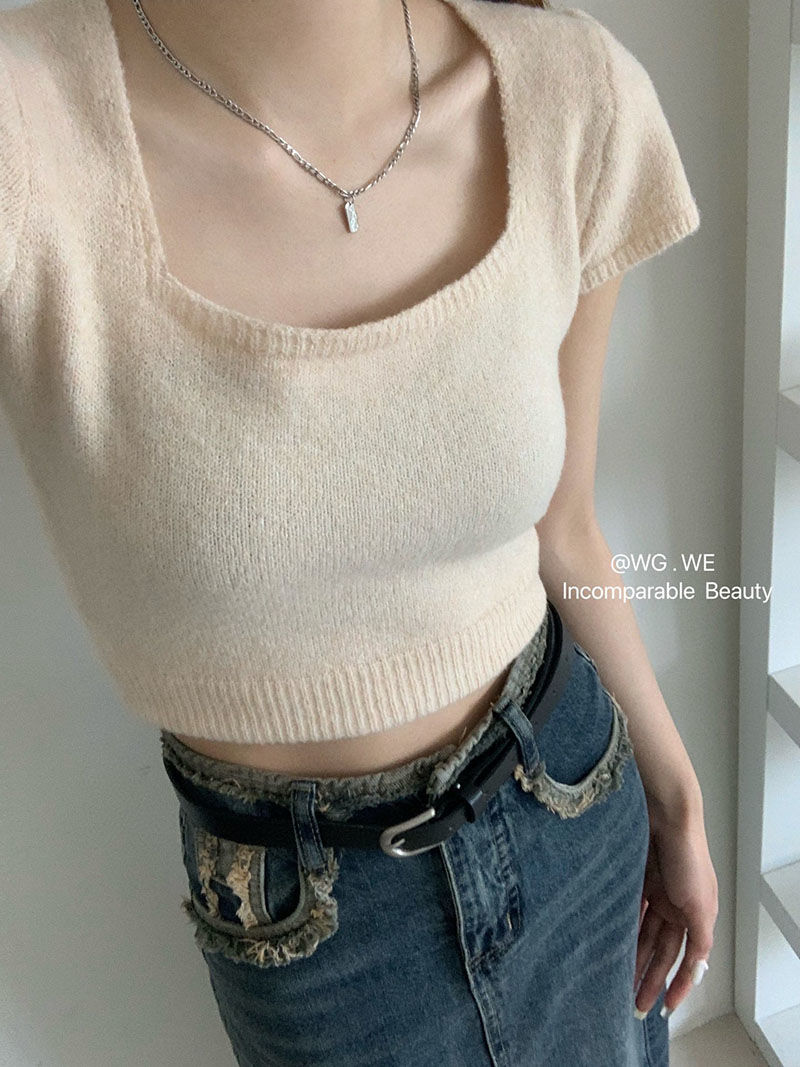 Pure desire low-necked royal sister knitted short-sleeved t-shirt women's spring 2023 new slim-fit short square-neck hot girl top