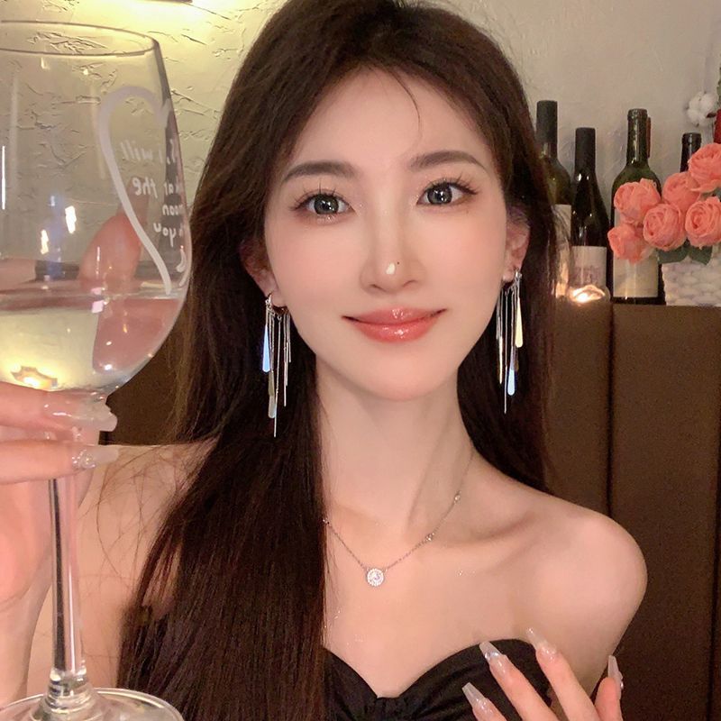 鏡頭感滿分~長款流蘇耳環小眾設計2023年新款輕奢耳釘高級耳飾女