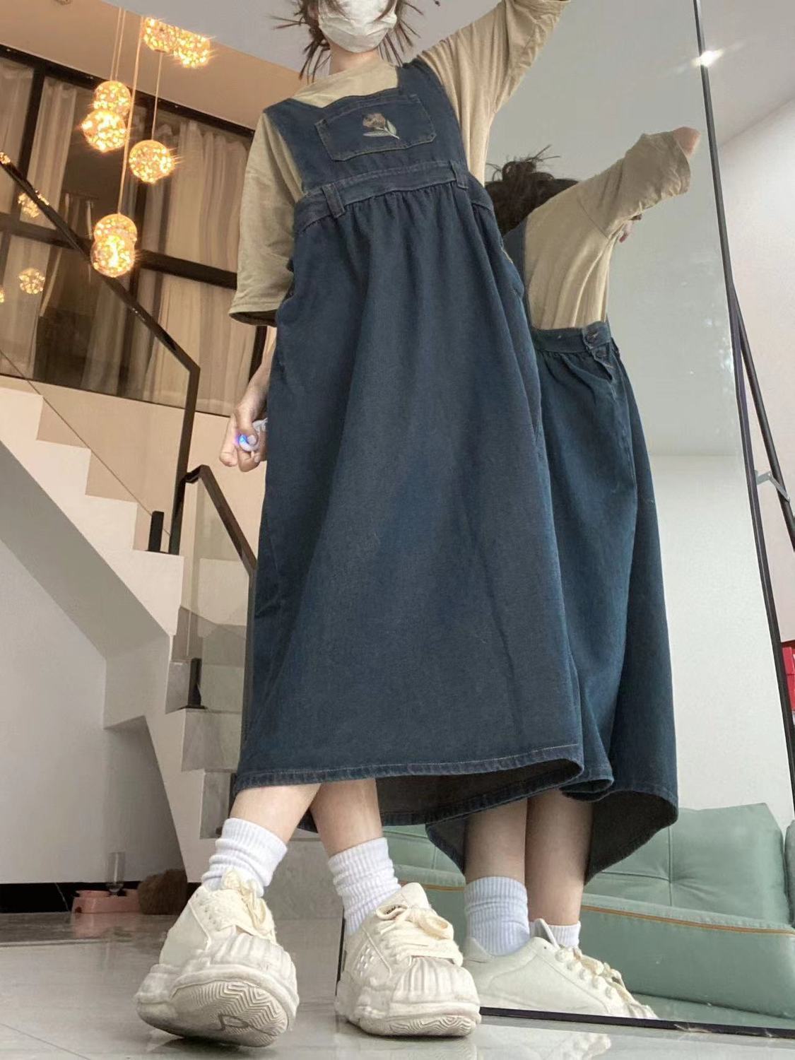 復古牛仔背帶連衣裙女2023新款春夏法式設計感小眾吊帶中長款裙子