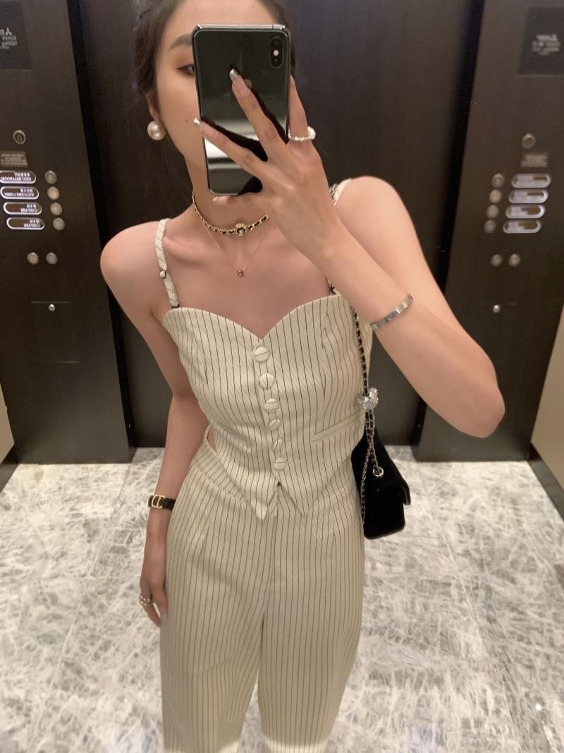Fashion two-piece suit summer new Korean version retro net red self-cultivation thin striped camisole wide-leg trousers women