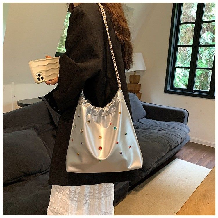 Bag women  new silver texture drawstring chain bucket bag versatile commuting large capacity tote...