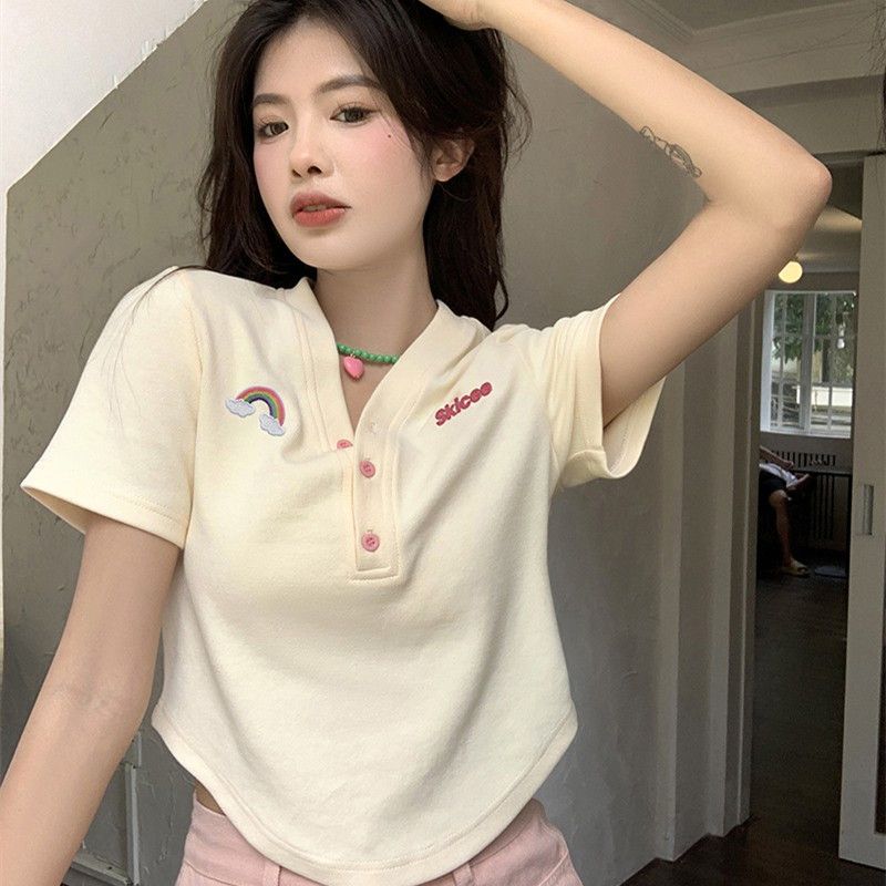 Chic, unique and beautiful temperament French sweet and spicy short fishbone short-sleeved t-shirt hot girl shoulder short top female ins