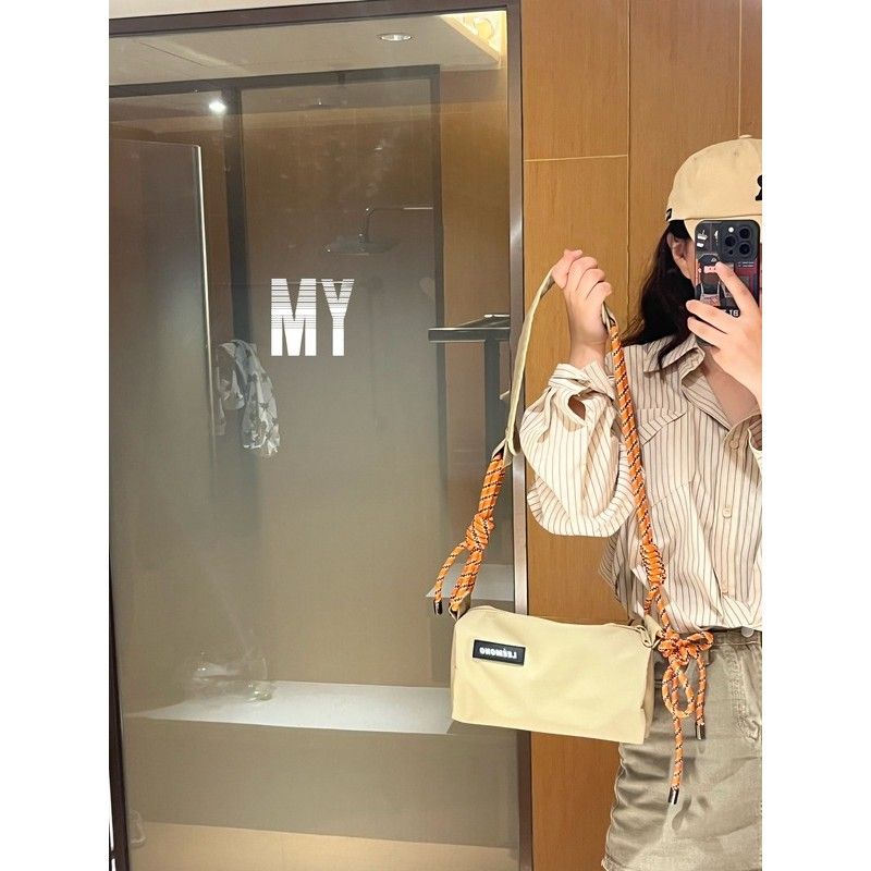 MY2023 Nuovo cuscino per toast di piccole dimensioni Sweet Cool Crossbody B, leggero, impermeabile, casual, moda unisex_voghion.com