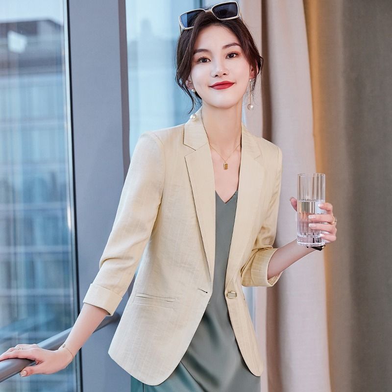 White blazer women's linen high-end 2023 new summer thin short style small high-end casual suit