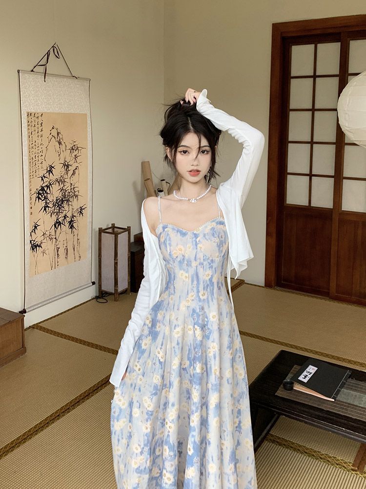 法式套裝防曬長袖開衫上衣藍色碎花吊帶裙子大碼連衣裙兩件套女